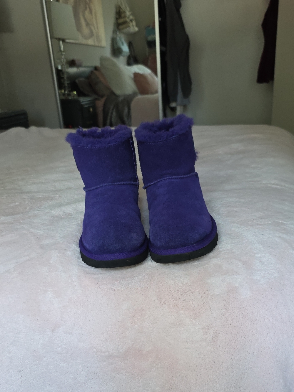 UGG MINI BAILEY LOGO STRAP BOOT sz 7 1/2 RARE! - Picture 4 of 12